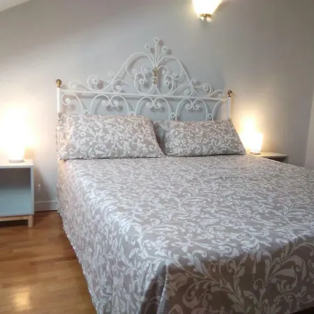 公寓 Il Nido Del Picchio 2 *